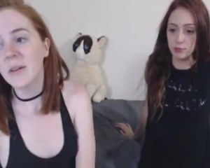 दो समलैंगिक लड़कियां वेब कैमरा असली अश्लील शॉट्स