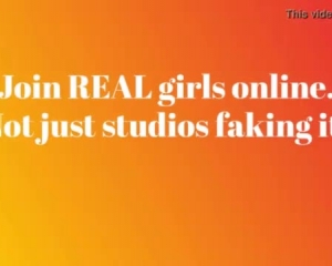लड़कियों की तरह दंगा समूह सेक्स गेम में इस्तेमाल किया जा रहा है, छिपे हुए कैमरों के बारे में नहीं जानता