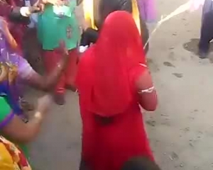 देसी गुजराती सेक्स सील पैक छोटी लड़की का सेक्स