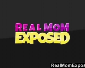युवाओं के लिए Realmomexposed Chesty माँ बुरा